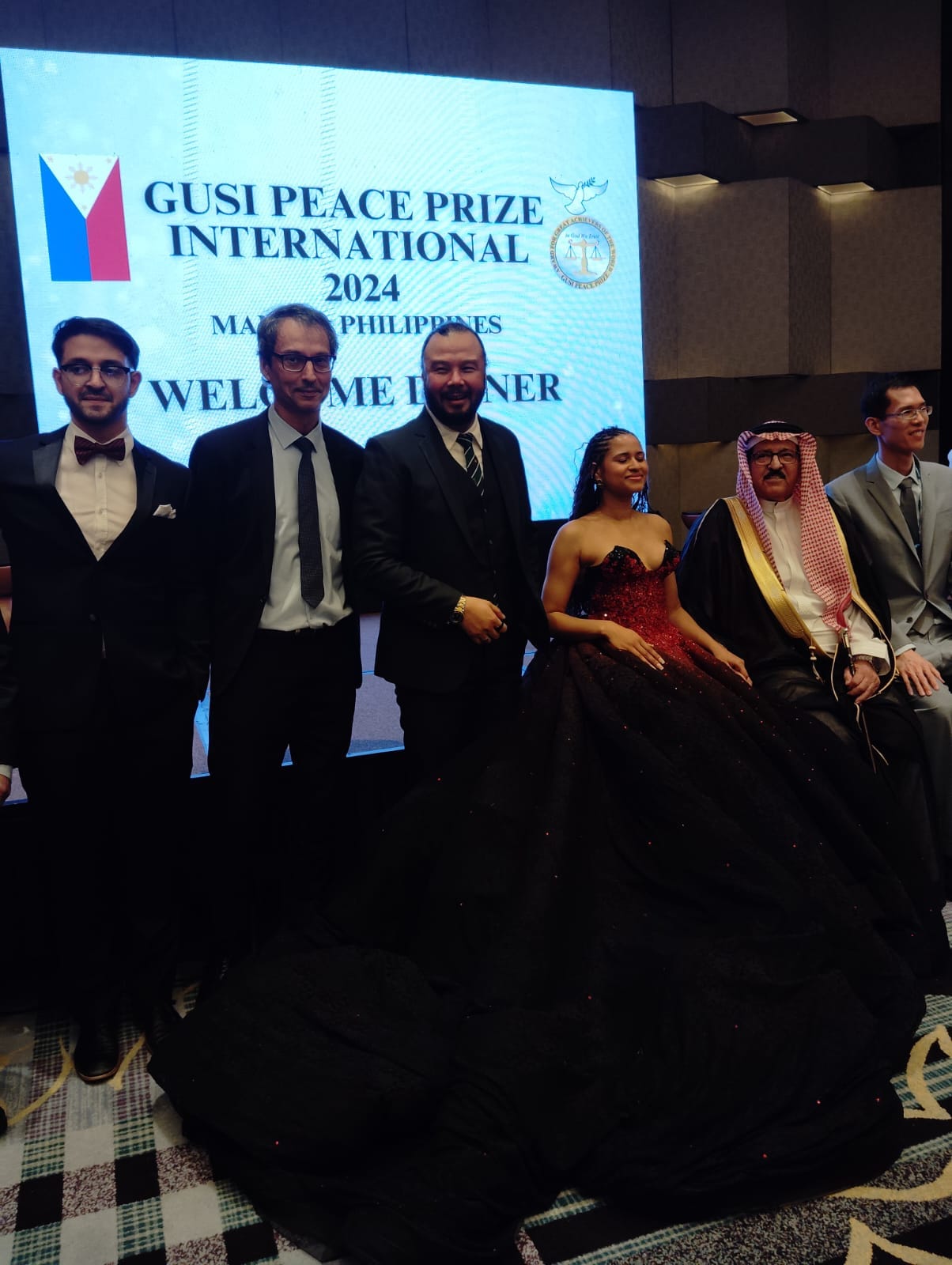 Agradecimiento de Alberto Coto al General Muhammad Ali Jahani y la Fundación Gusi